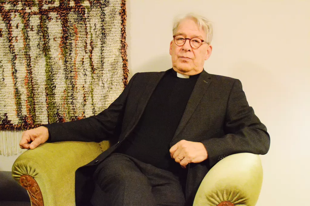 Ilkka Järviselle yksipappinen seurakunta on ihan uudenlainen työpaikka.