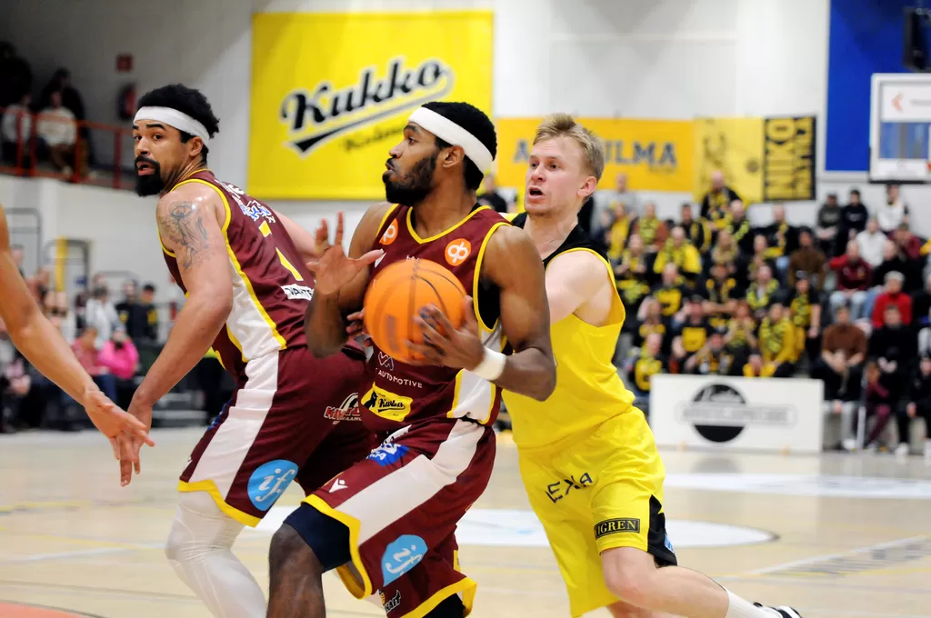 Korihaiden Jalen Jackson oli pitelemätön nokialaisille. 