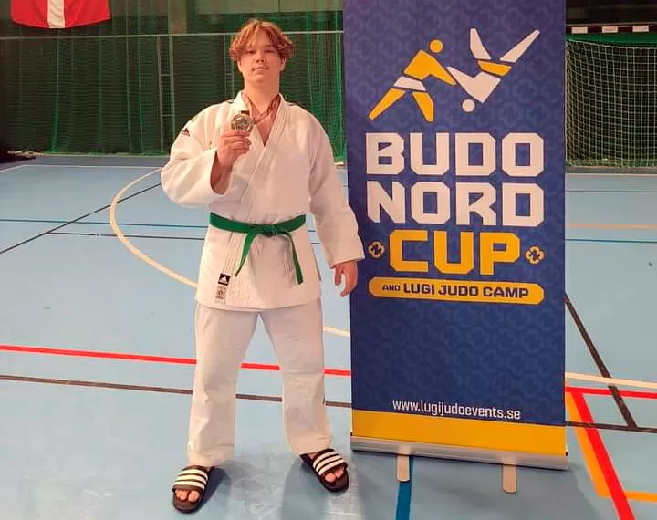Juho Karru judosi kakkoseksi Ruotsissa.