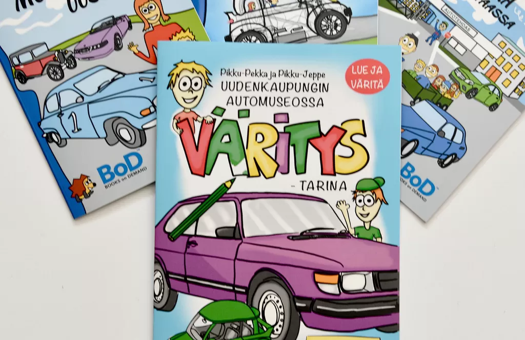 Keräsen uusin kirja on väritystarina Uudenkaupungin automuseosta.